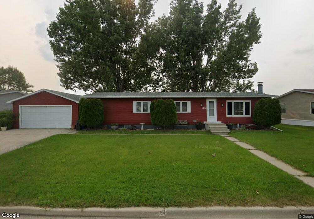 1208 15th Ave SW, Jamestown, ND 58401 - photo 1