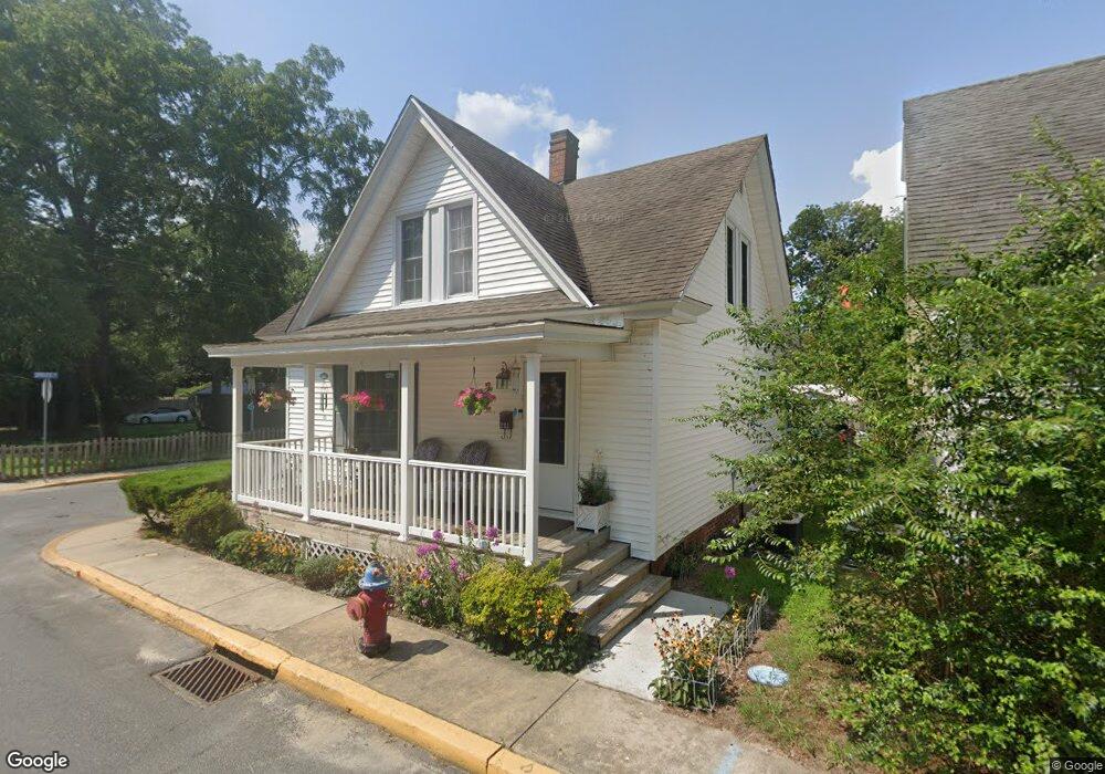 201 E 5th St, Laurel, DE 19956 - photo 1