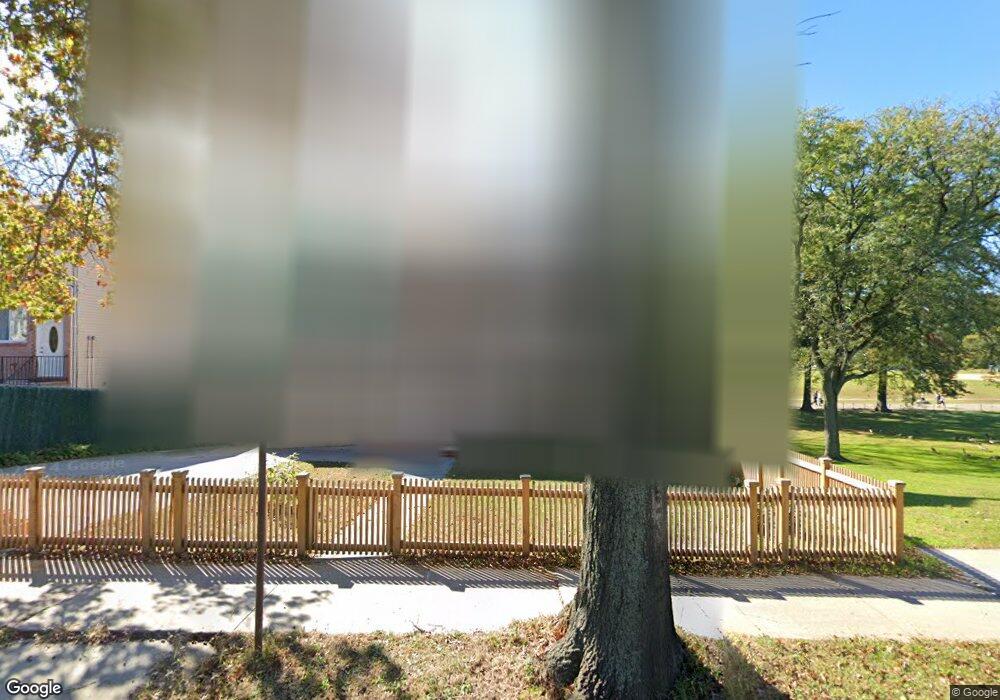 1176 Clove Rd, Staten Island, NY 10301 - photo 1