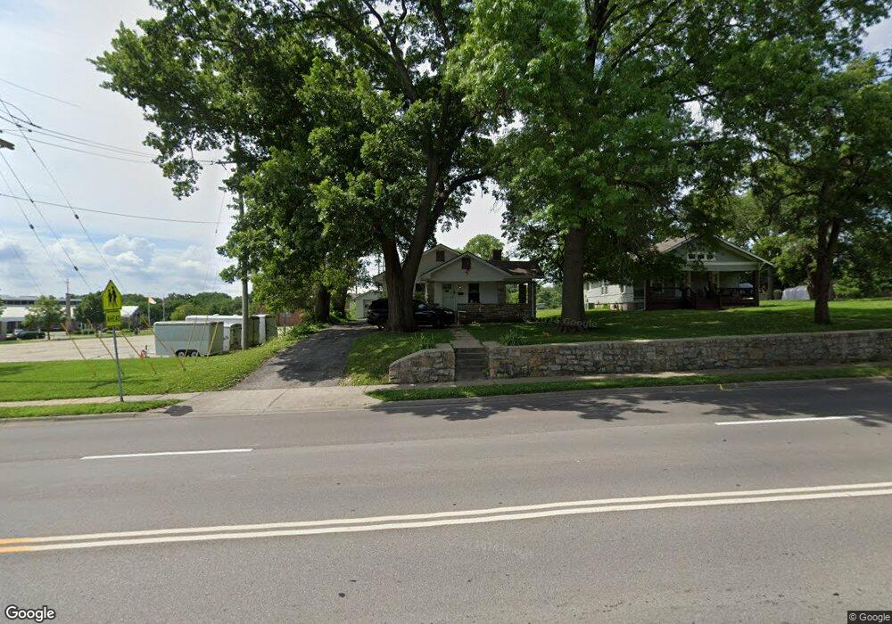 11615 Johnson Dr, Shawnee, KS 66203 - photo 1