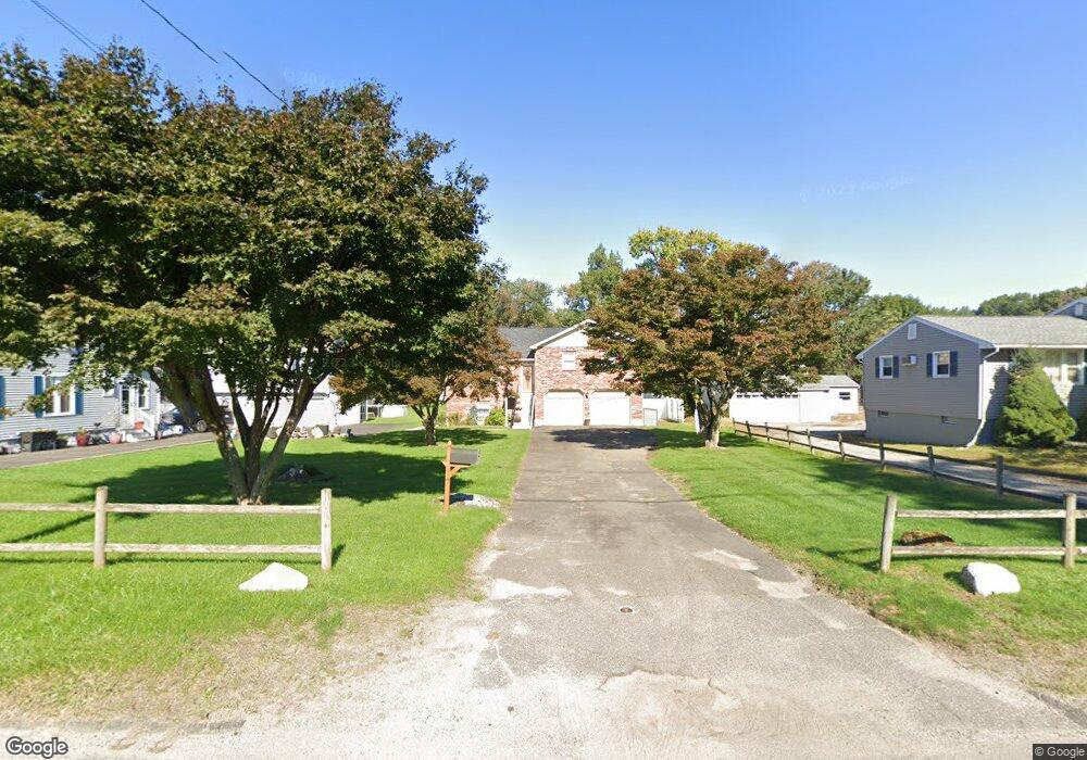 417 Pearl Lake Rd, Waterbury, CT 06706 - photo 1