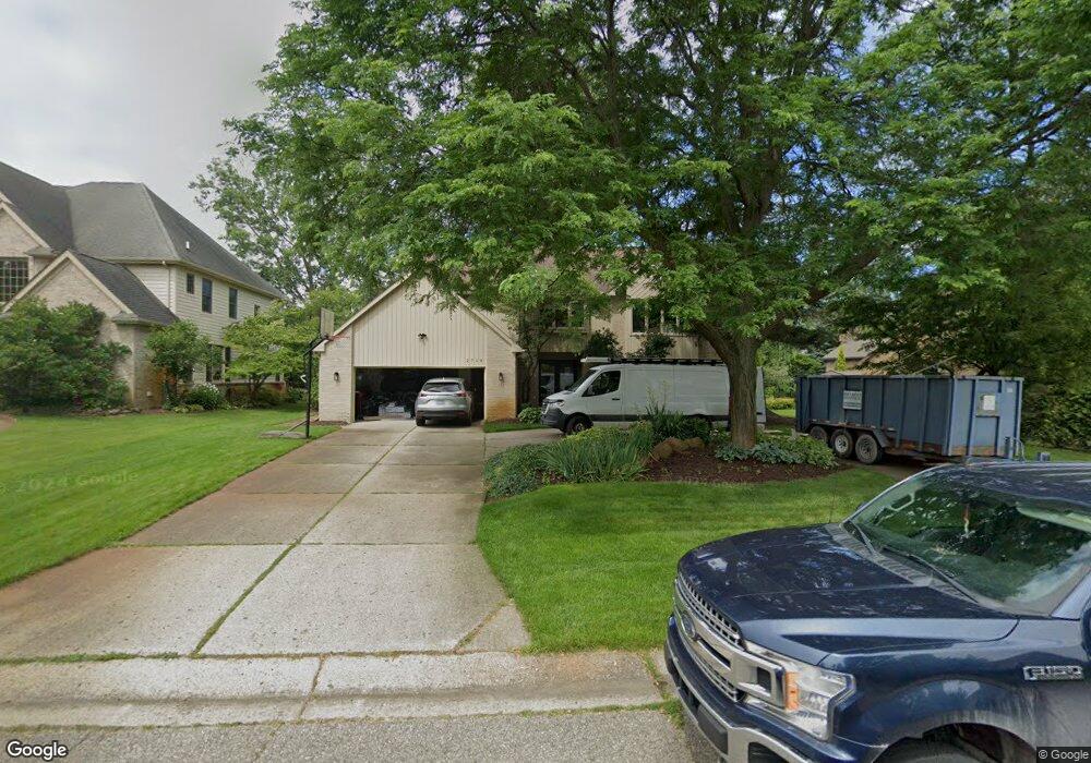 2714 John Warren Dr, West Bloomfield, MI 48324 - photo 1