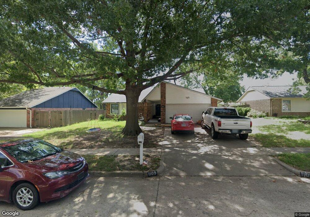 1109 W Charleston St, Broken Arrow, OK 74011 - photo 1