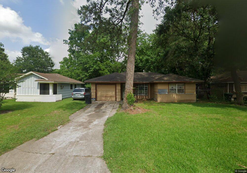 10310 Envoy St, Houston, TX 77016 - photo 1