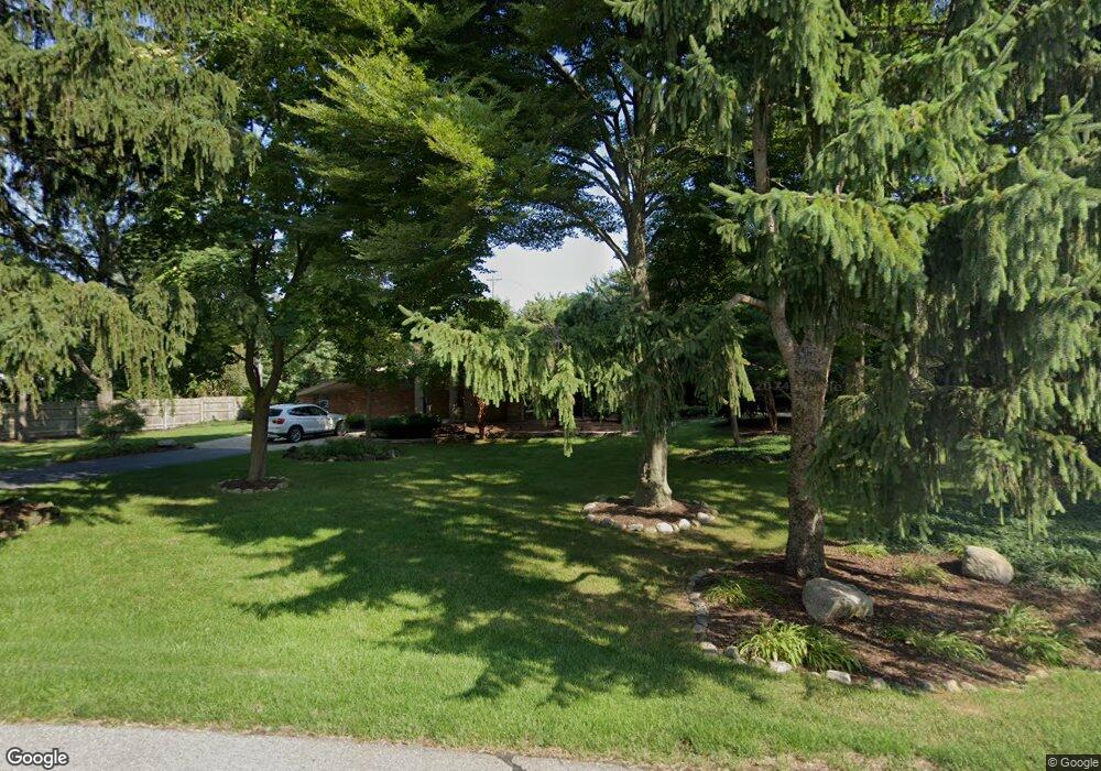 4090 Overlea Ct, Bloomfield Hills, MI 48302 - photo 1