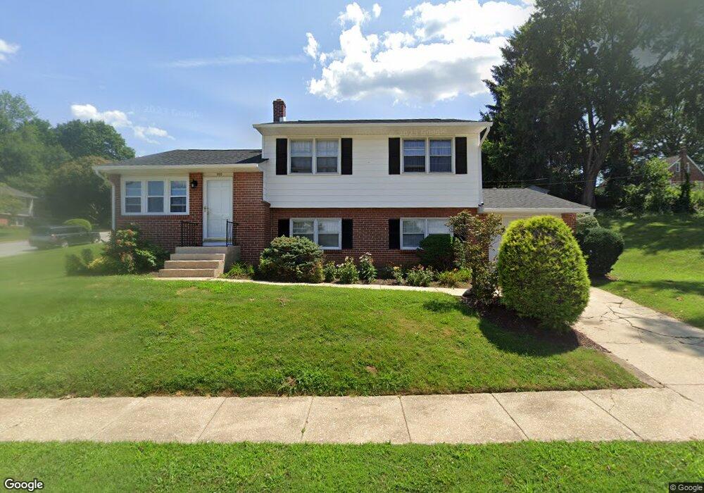 300 Oak Ave, Kennett Square, PA 19348 - photo 1