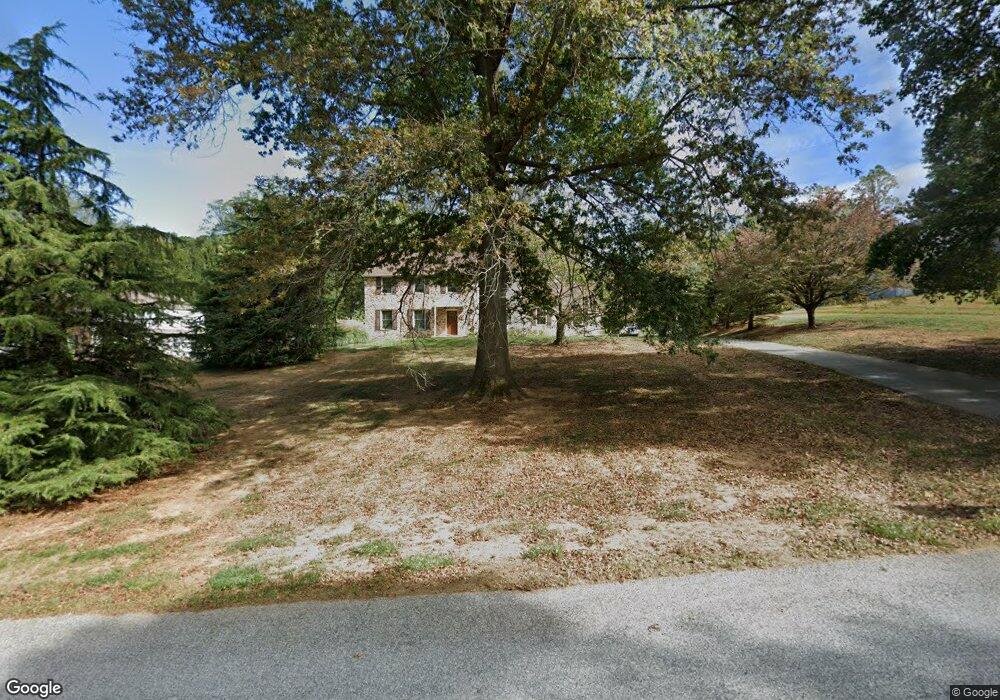 702 Wickersham Ln, Kennett Square, PA 19348 - photo 1