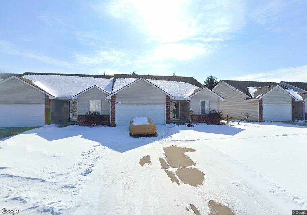 8492 Spring Brook Cir unit 46, Davison, MI 48423 - photo 1