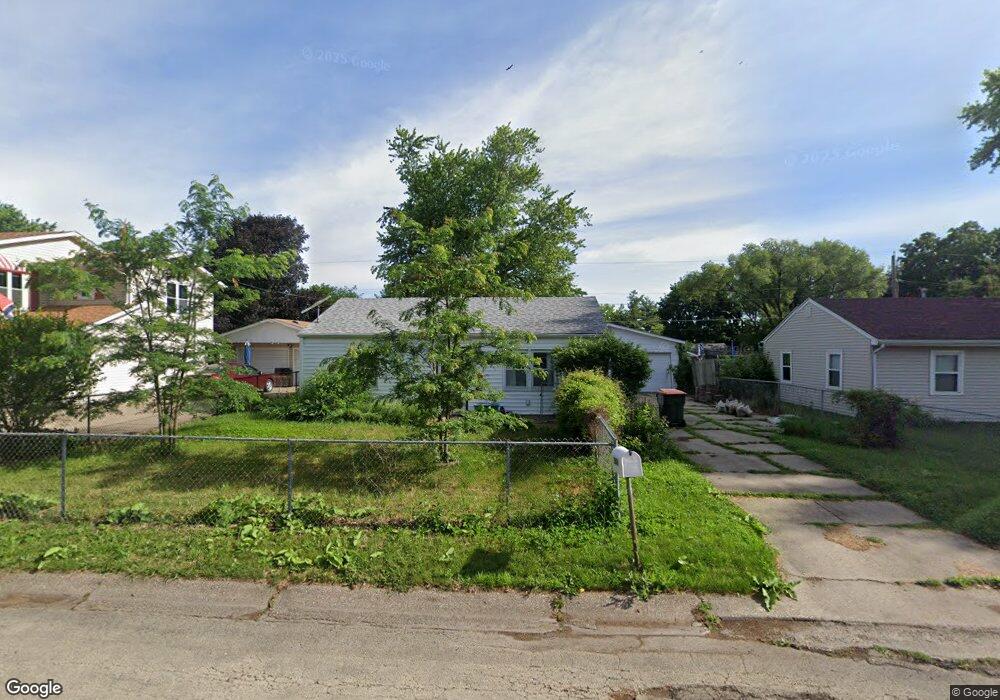 2606 W 70th St, Davenport, IA 52806 - photo 1