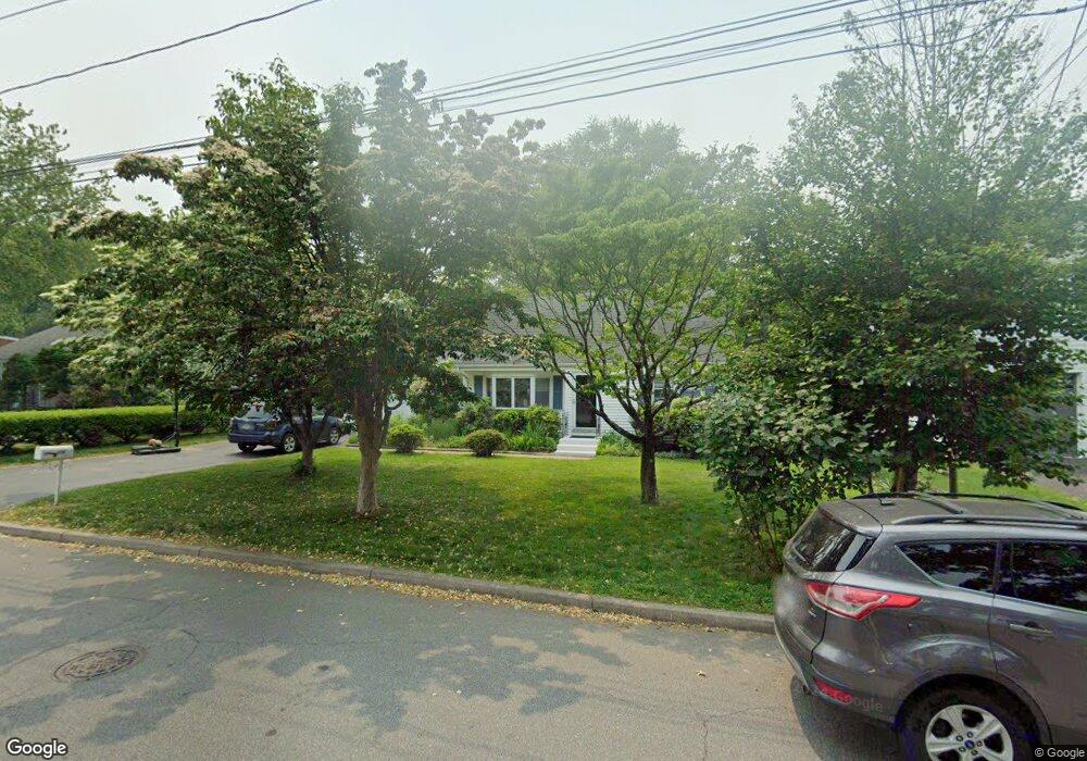 224 Tuckahoe Ln, Fairfield, CT 06824 - photo 1