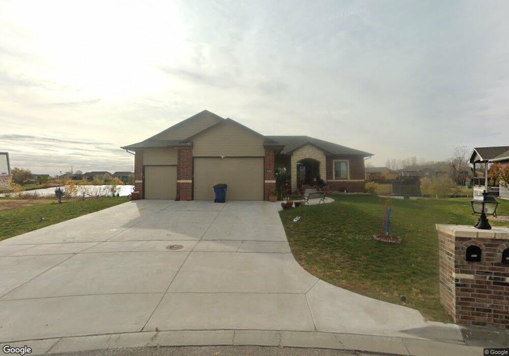 717 S Horseshoe Bend, Maize, KS 67101 - photo 1