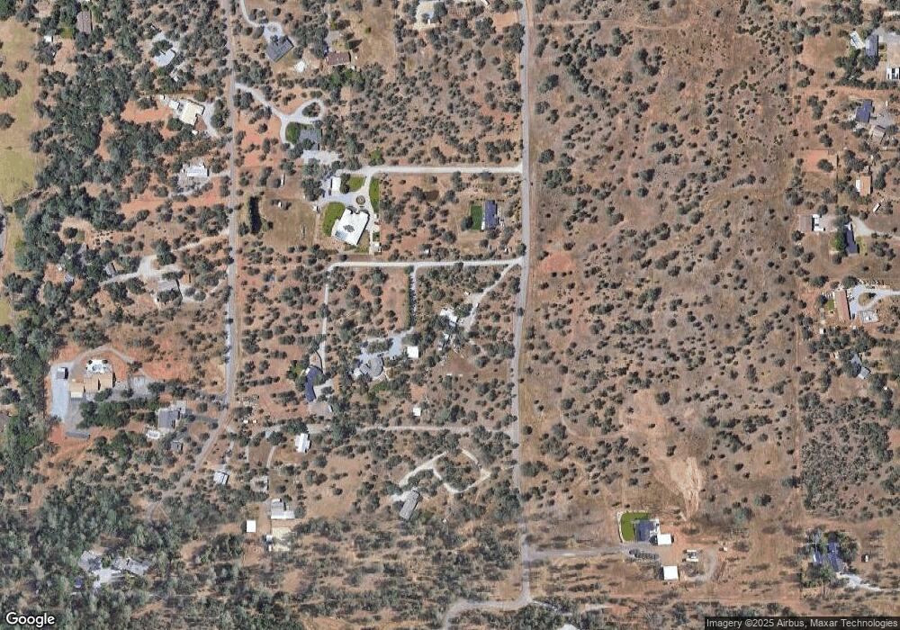 10324 Hummingbird Ln, Redding, CA 96003 - photo 1