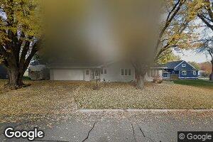 409 Center St, Hull, IA 51239