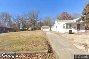 520 S 4th St, Neodesha, KS 66757