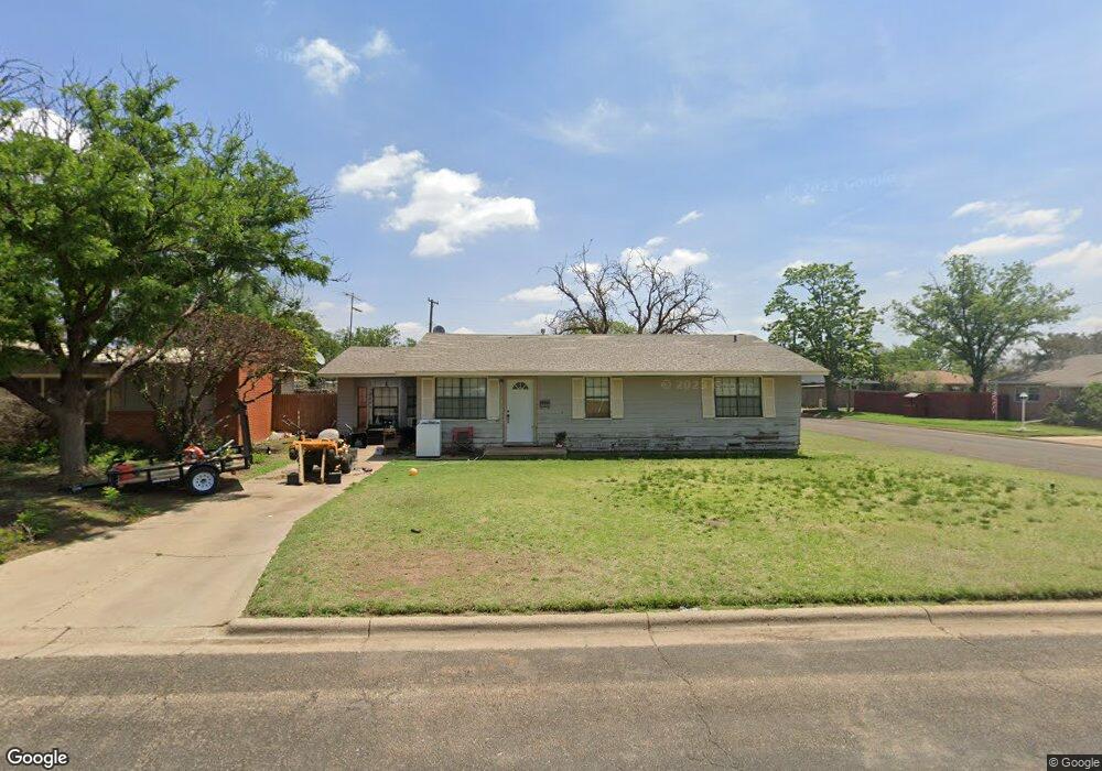 300 Amarillo St, Plainview, TX 79072 - photo 1