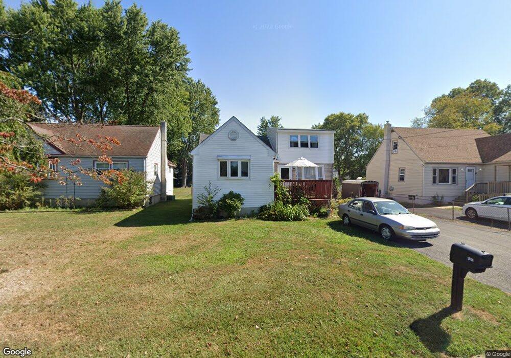 4841 Greenwood St, Brookhaven, PA 19015 - photo 1