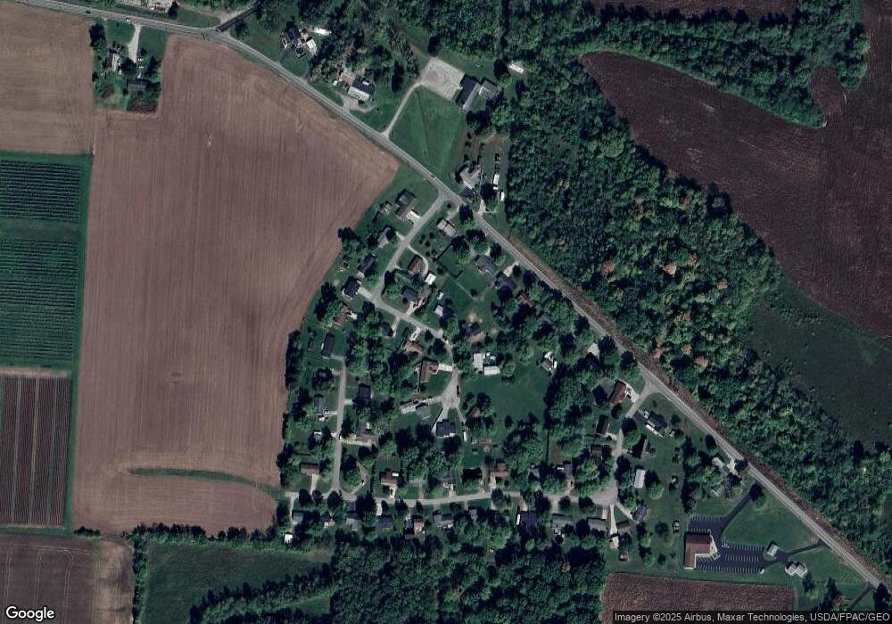 6474 Mckinley Ct, Circleville, OH 43113 - photo 1