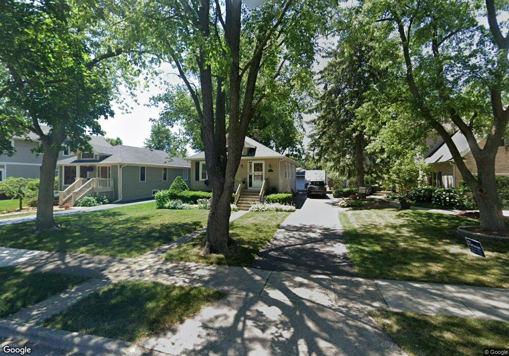 128 N Geneva Ave, Elmhurst, IL 60126 - photo 1