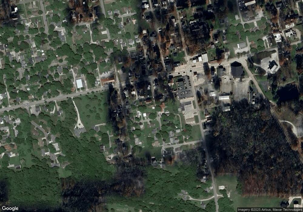 207 10th St, Covington, IN 47932 - photo 1