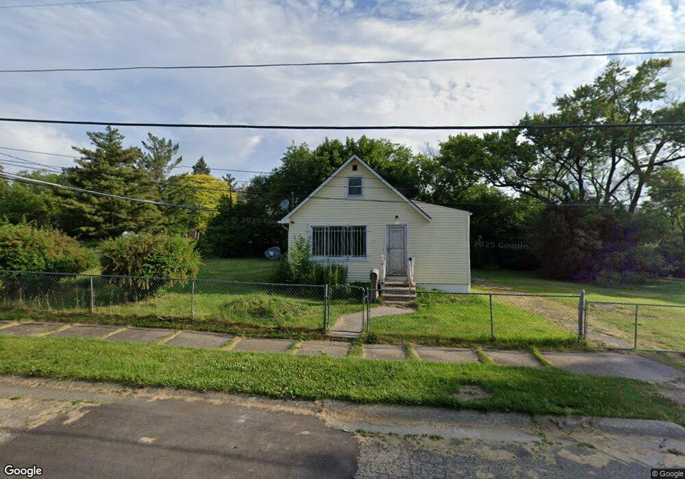 1005 E Austin Ave, Flint, MI 48505 - photo 1