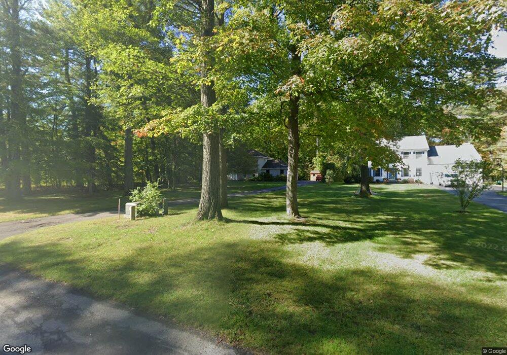 671 Acorn Dr, Schenectady, NY 12309 - photo 1