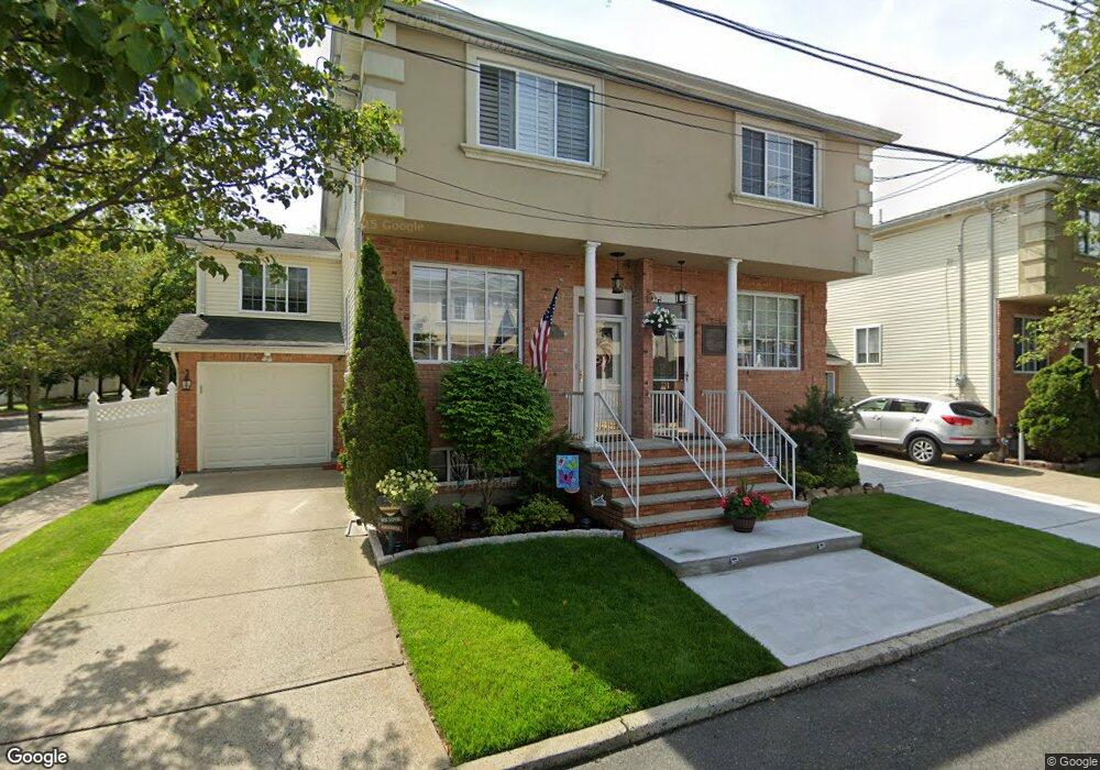 18 Knight Loop, Staten Island, NY 10306 - photo 1