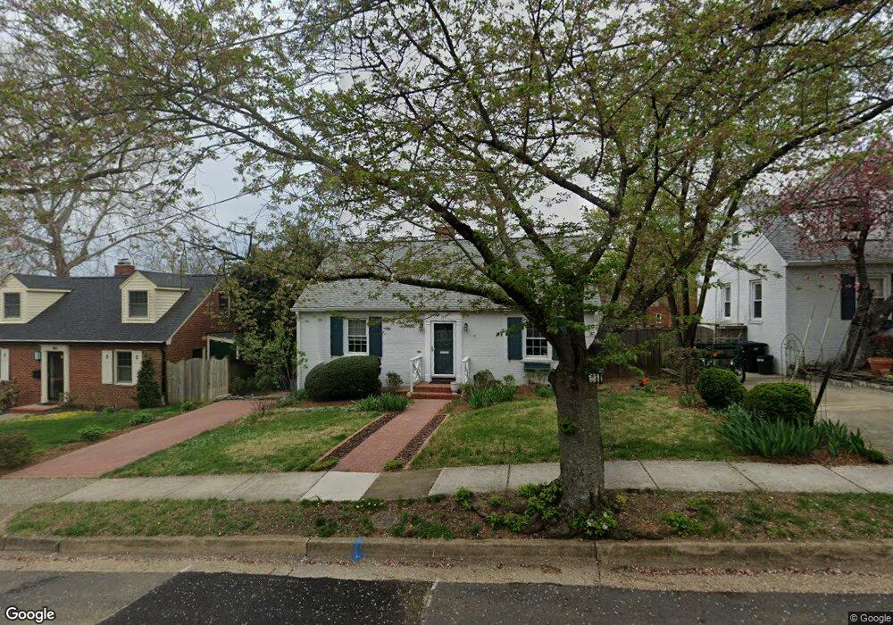 164 Moncure Dr, Alexandria, VA 22314 - photo 1