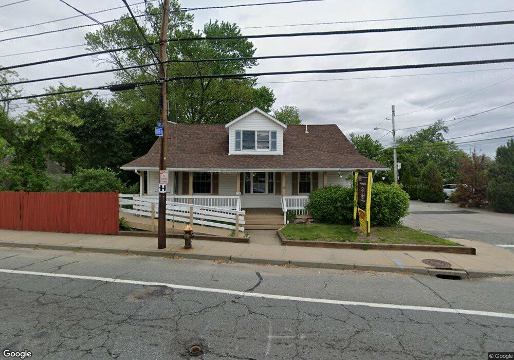 635 Killingly St, Johnston, RI 02919 - photo 1