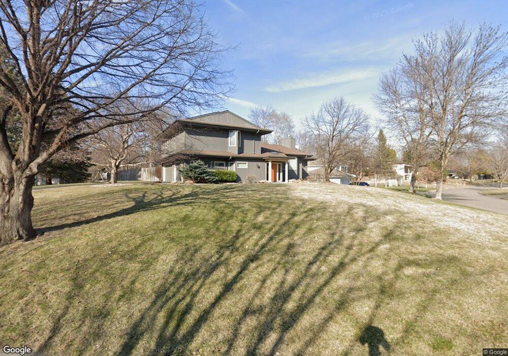 5931 Creek Point, Minnetonka, MN 55345 - photo 1