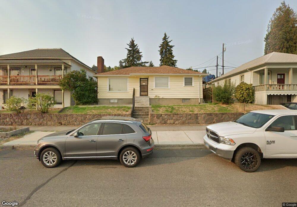 218 E 12th St, the Dalles, OR 97058 - photo 1