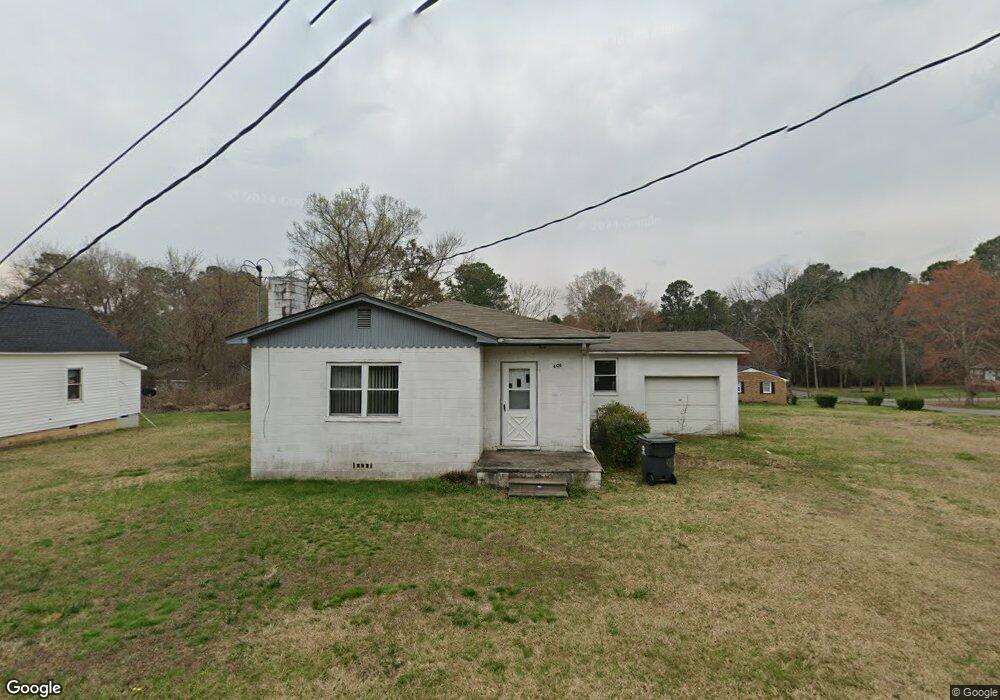 606 Hill St, Siler City, NC 27344 - photo 1