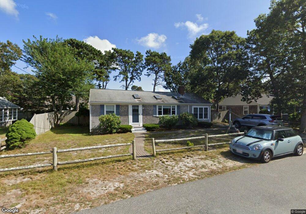 10 Clover Ln, West Dennis, MA 02670 - photo 1