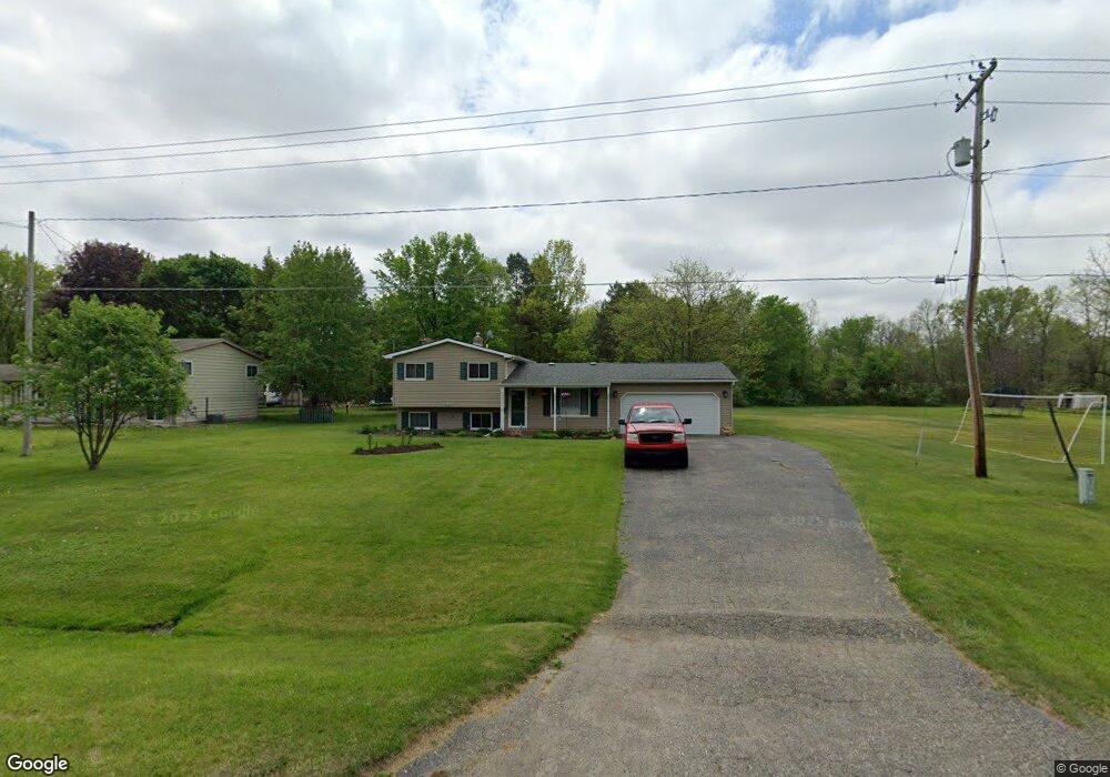 9501 Coldwater Rd, Flushing, MI 48433 - photo 1