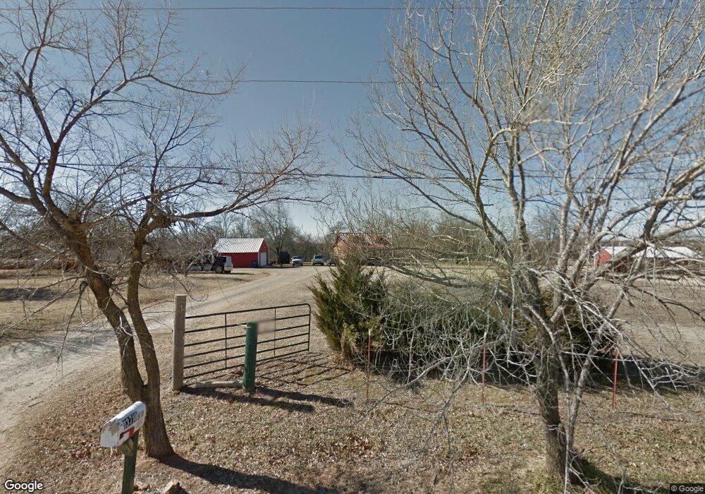 13710 Chandler Rd, Mounds, OK 74047 - photo 1