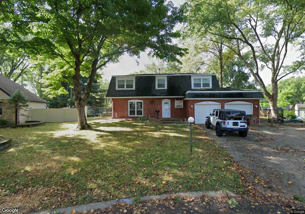 4241 Kennedy Cir, Columbus, IN 47203 - photo 1