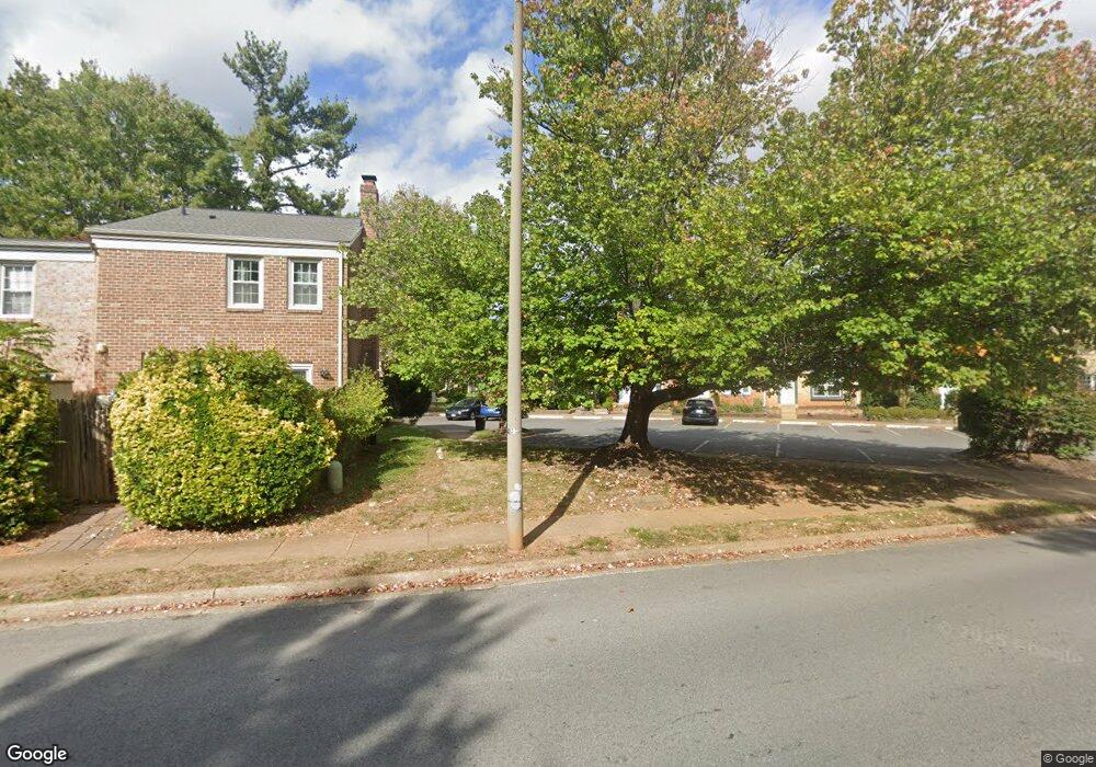 3171 Welby Ct, Fairfax, VA 22031 - photo 1