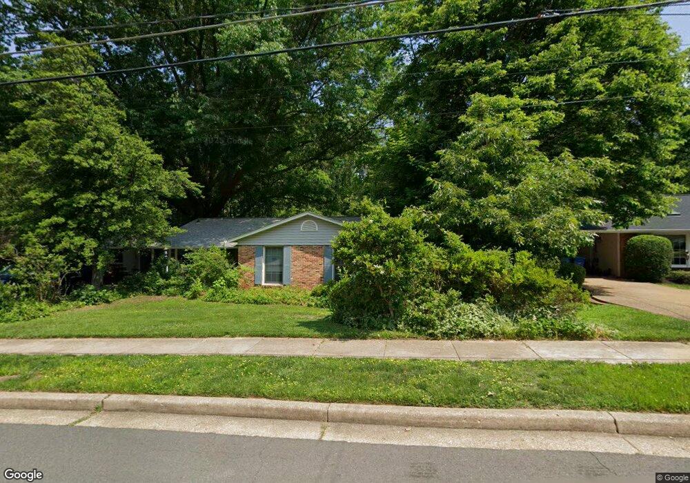 9520 Stevebrook Rd, Fairfax, VA 22032 - photo 1