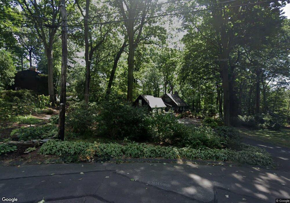 35 Steep Hollow Ln, West Hartford, CT 06107 - photo 1