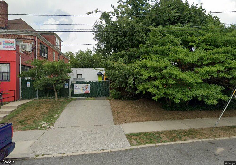 16315 Oak Ave, Flushing, NY 11358 - photo 1