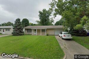 61 Oriole Dr, Decatur, IL 62526