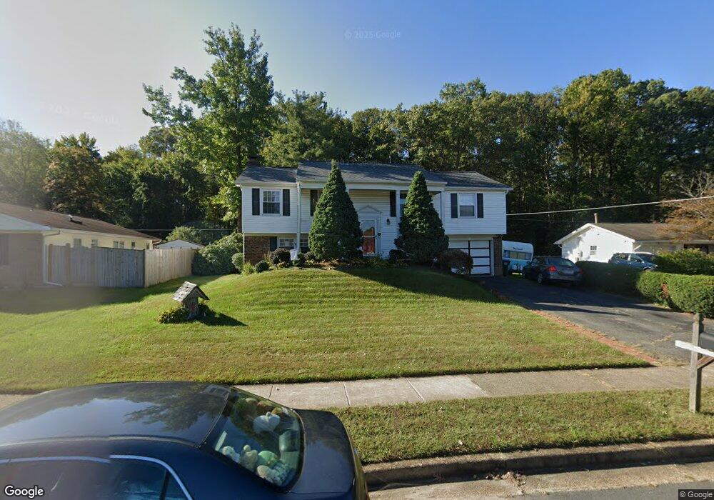 12905 Point Pleasant Dr, Fairfax, VA 22033 - photo 1
