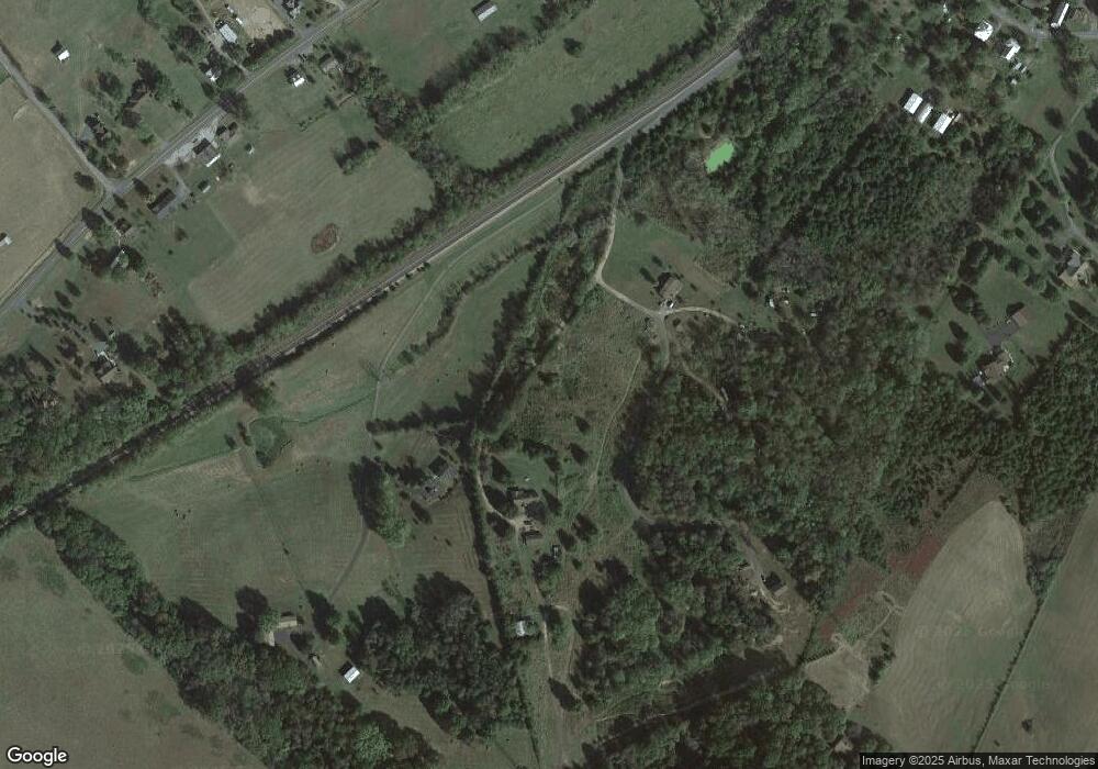 165 Marian Ln, Bentonville, VA 22610 - photo 1