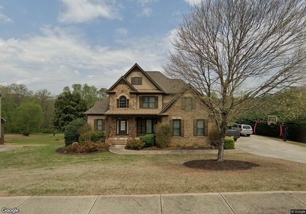 758 Reece Dr, Hoschton, GA 30548 - photo 1