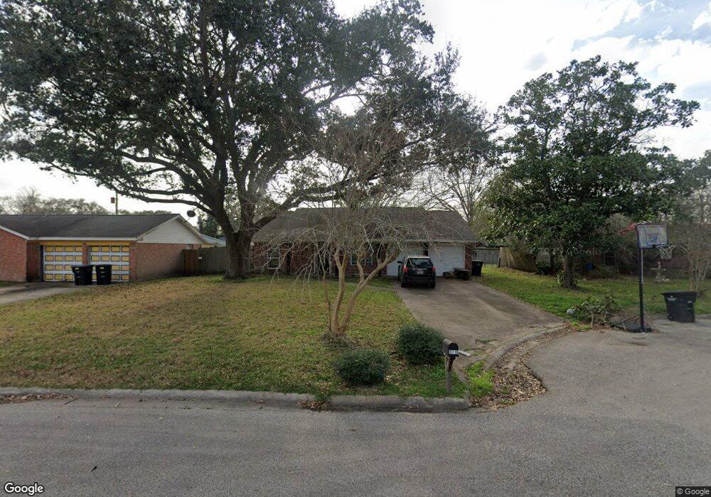 3710 Cambridge St, Alvin, TX 77511 - photo 1