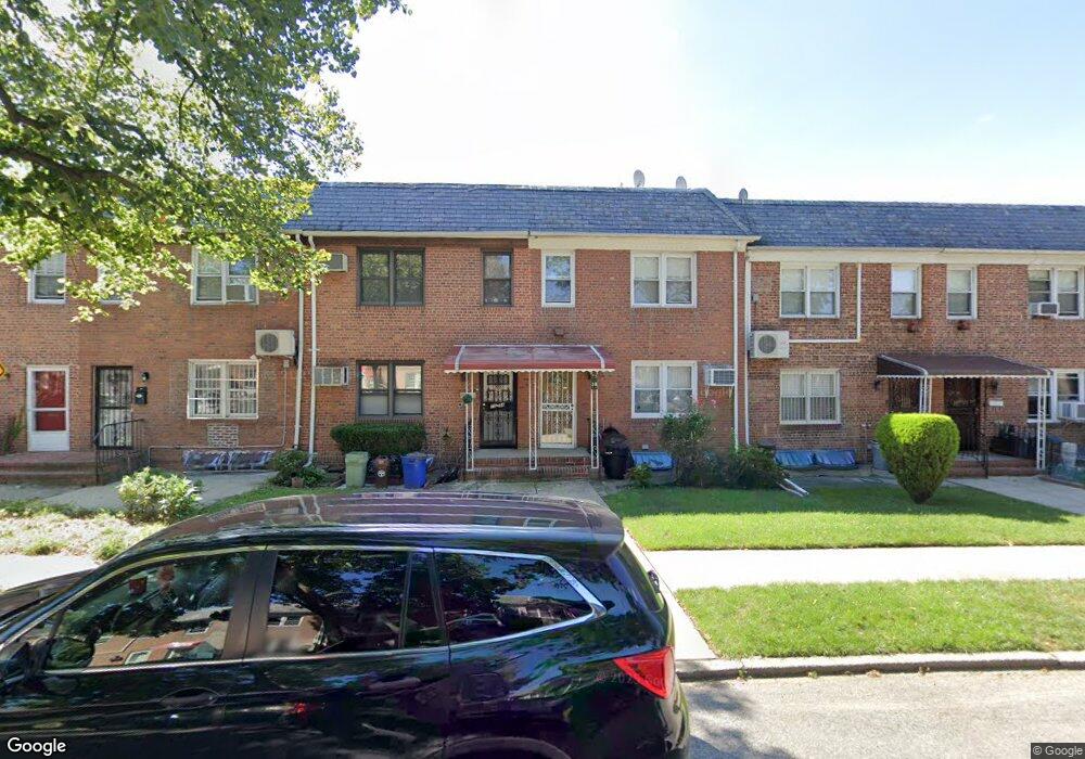 7532 168th St, Fresh Meadows, NY 11366 - photo 1