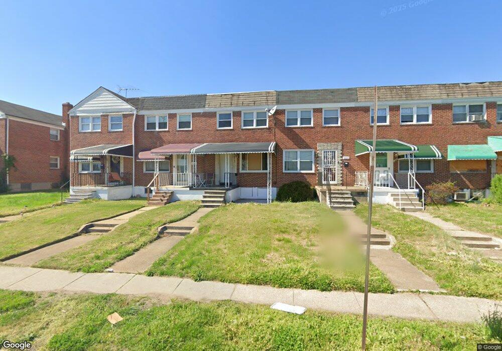 3842 Sinclair Ln, Baltimore, MD 21213 - photo 1