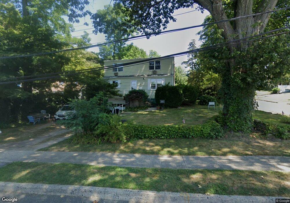 23 Germaine St, Glen Cove, NY 11542 - photo 1