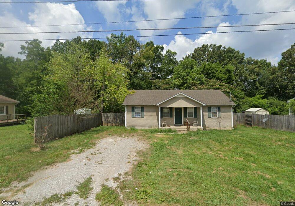 706 Oak Dr, Manchester, TN 37355 - photo 1