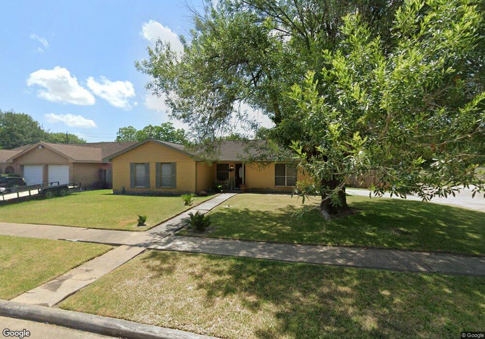 9714 Grenadier Dr, Houston, TX 77089 - photo 1