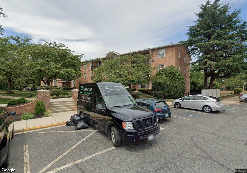 3330 Spring Ln unit D44, Baileys Crossroads, VA 22041 - photo 1